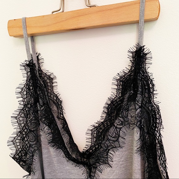 Black Lace Tank Blouse ✨ - Picture 4 of 4